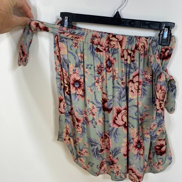 American Eagle Floral off the shoulder shirt, Size S - Picture 3 of 7